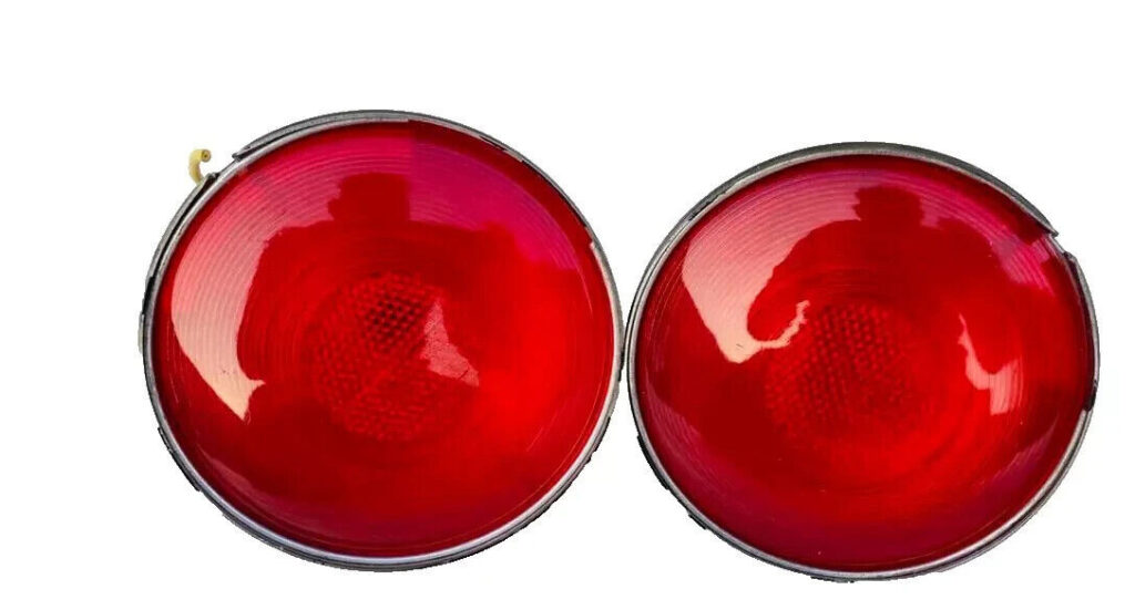 Fits Willys Jeeps Tail Light With Number Plate Illuminator Red Lens (Pair)